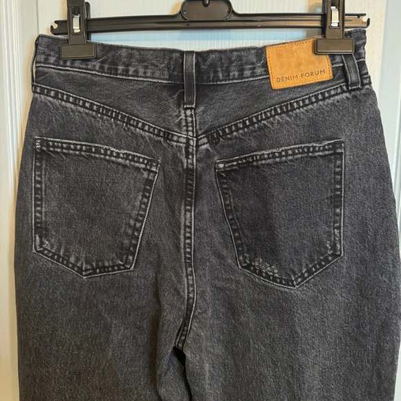 Aritzia Denim Forum The Joni High Rise Loose Jeans Size 28 Black Distressed READ - Picture 9 of 16